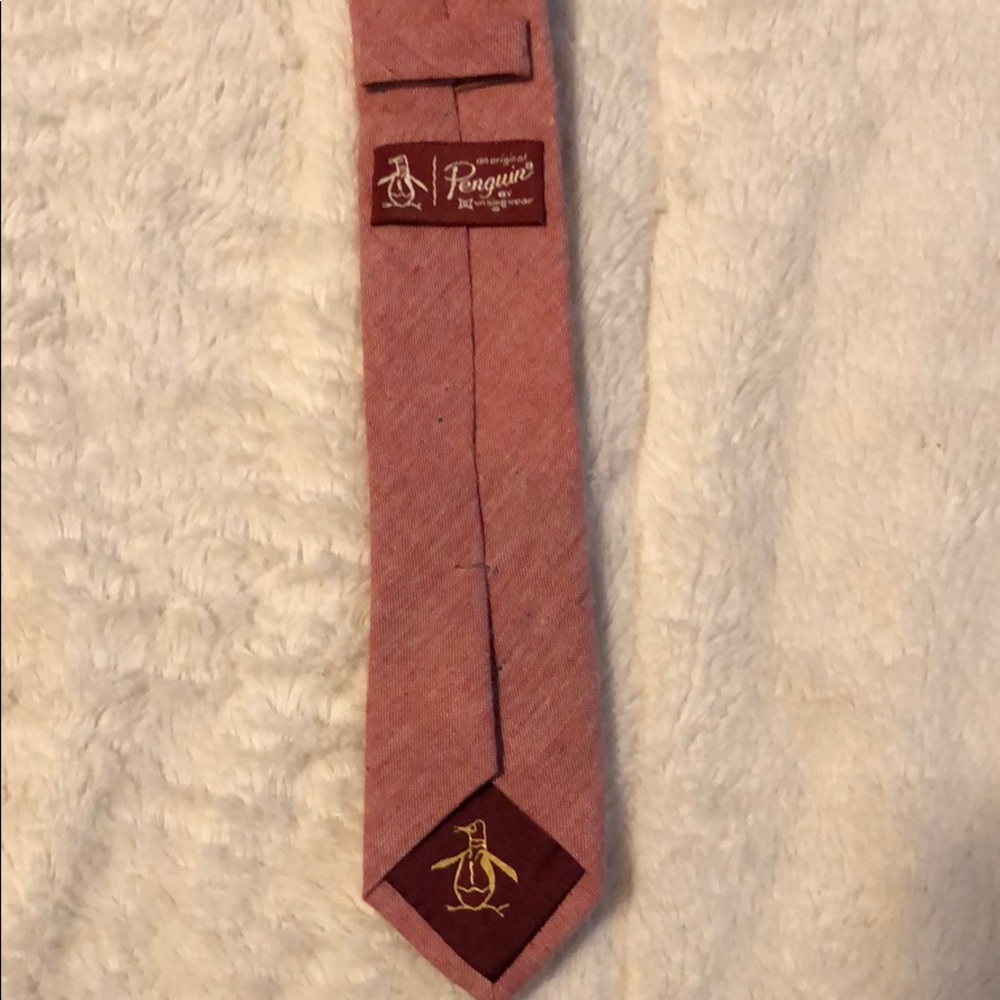 Penguin skinny tie